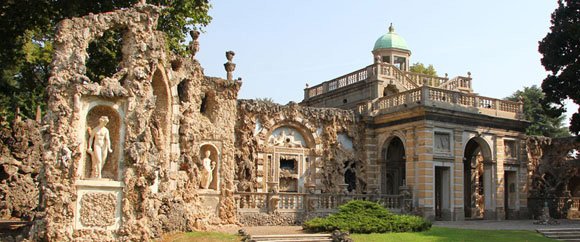 Nymphaeum – southern facade